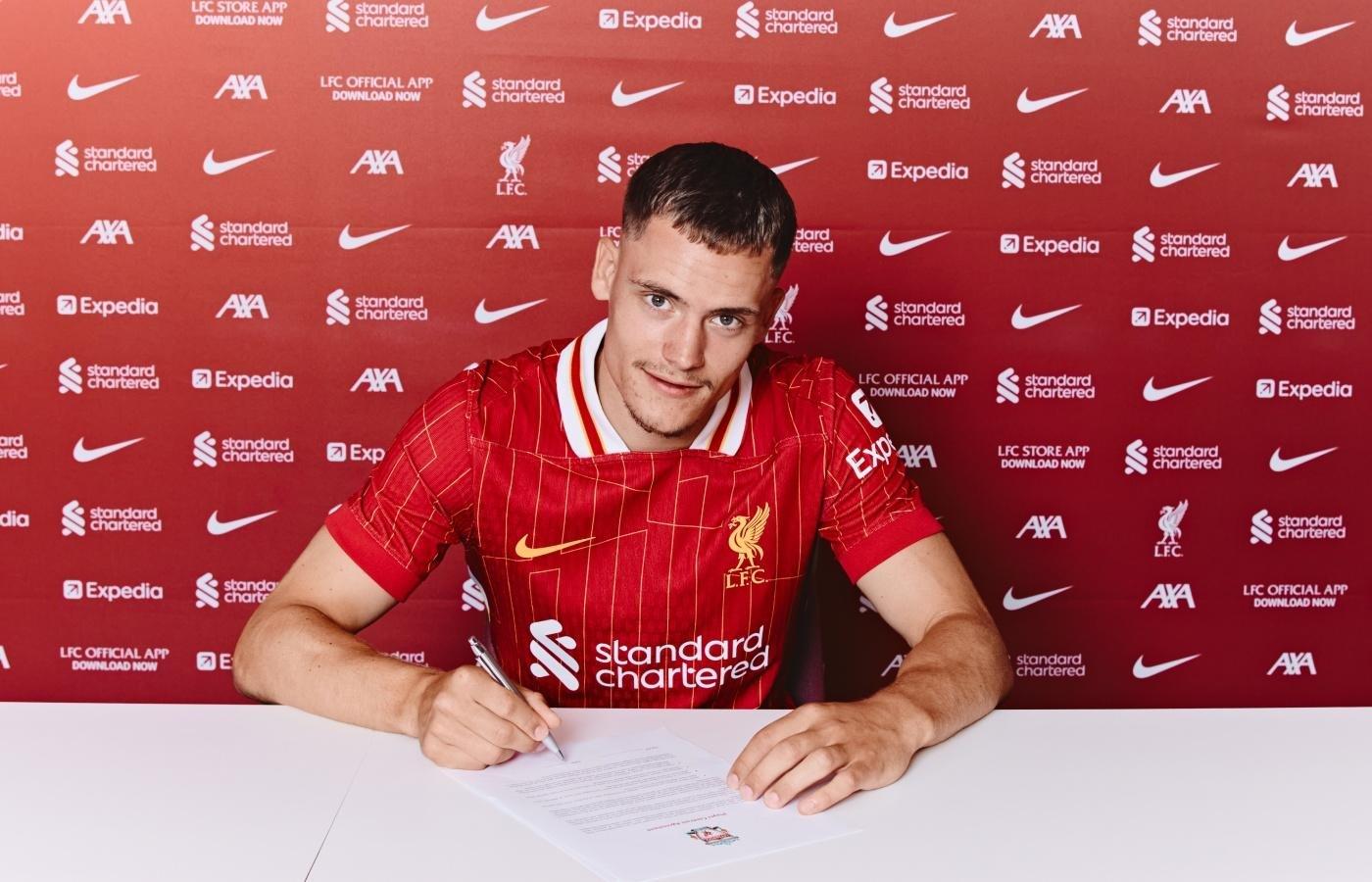 什搭档, 进皇家社会, 万英镑