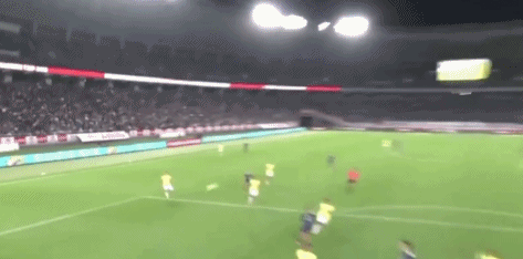 面对巴西的, 日本队连入